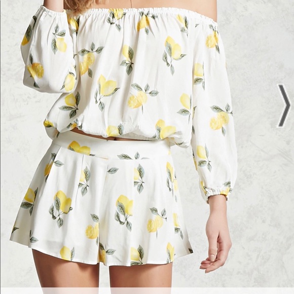 Soft Lemon print shorts - Picture 2 of 5